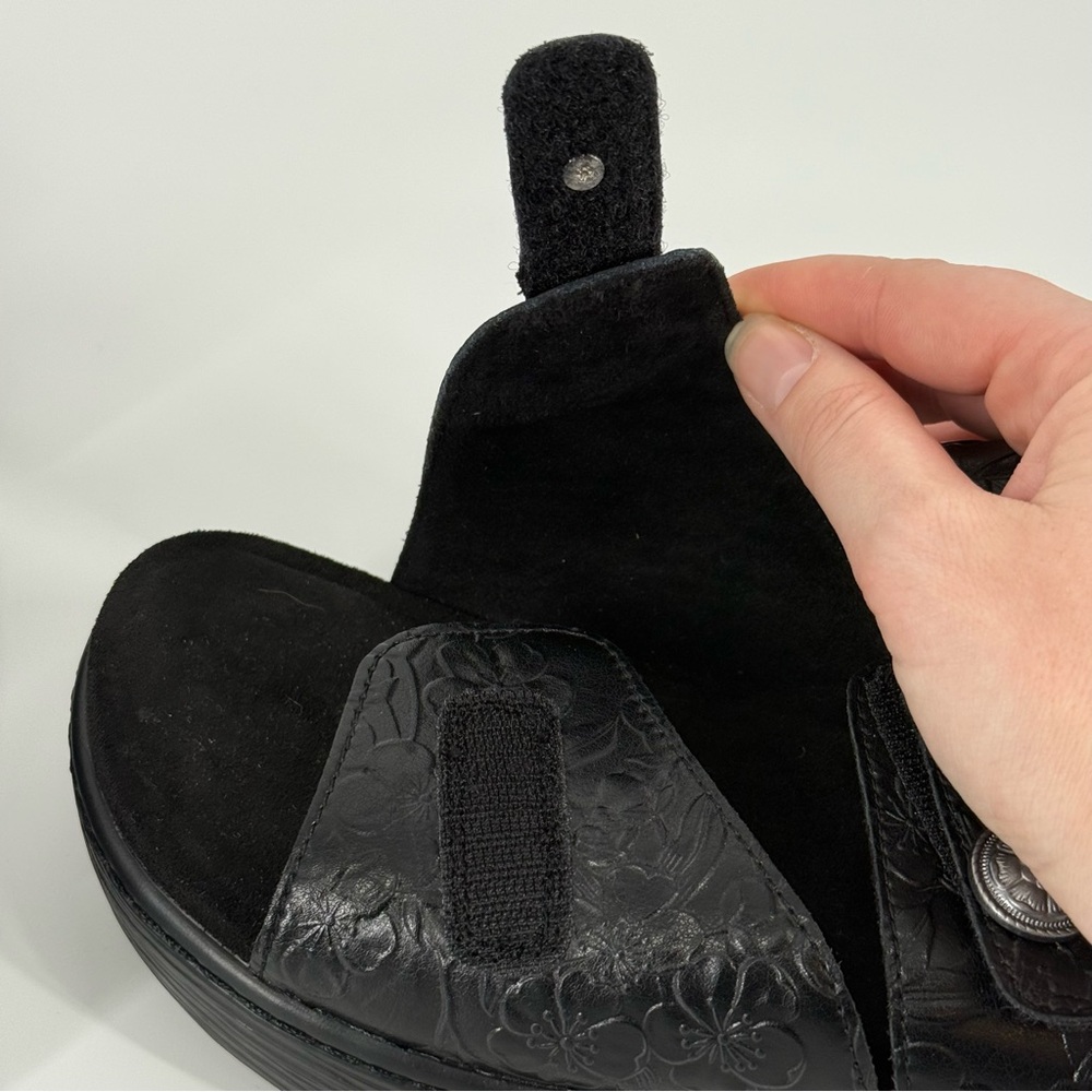 Alegria Leather Sandals Floral Embossed Adjustable Straps 40 Steampunk Goth - Picture 9 of 12